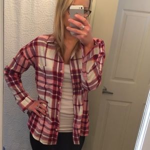 Old navy plaid boyfriend shirt size medium NWOT